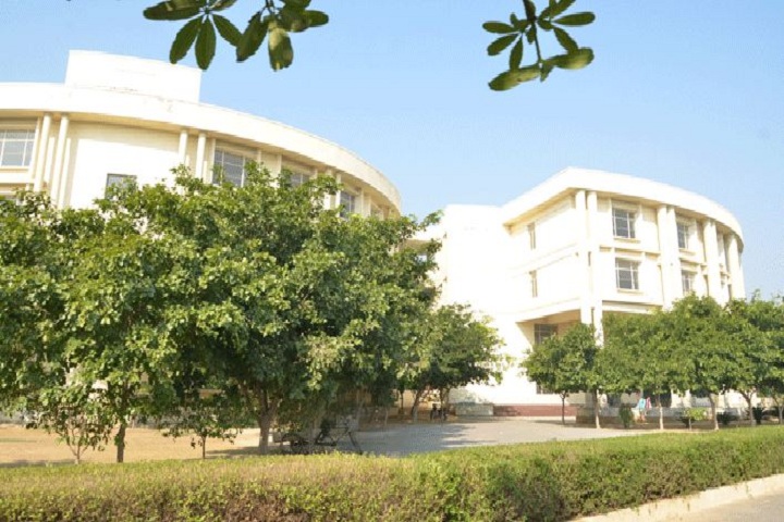 https://cache.careers360.mobi/media/colleges/social-media/media-gallery/15322/2019/3/4/Campus View Of Mata Harki Devi College for Women Sirsa_Campus-View.JPG